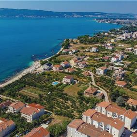 5 Bedroom Beachfront Villa with Pool in Kastel Stafilic near Trogir, Sleeps 10